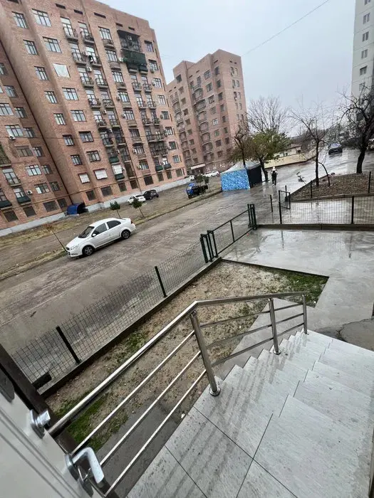 Ижарага 2 хонали, 1 чи каватда жойлашган квартира берилади. — фото 9