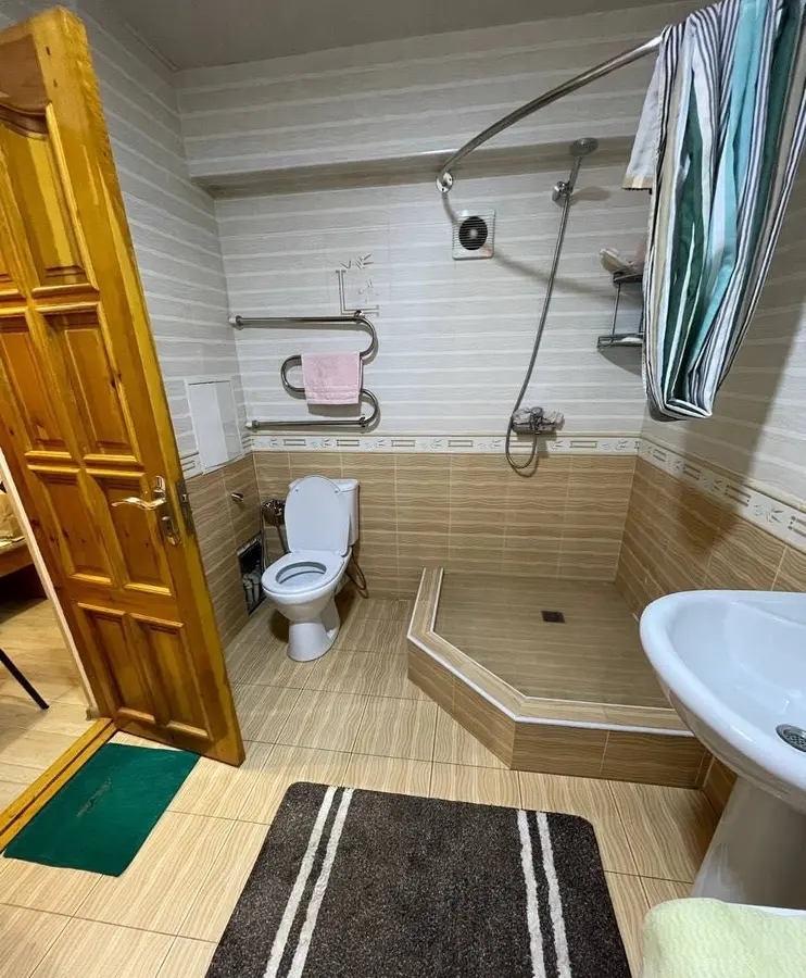 Квартира, 3 комн., 75 м², 2/4 эт., Юнусабадский, напротив Алайского — фото 4