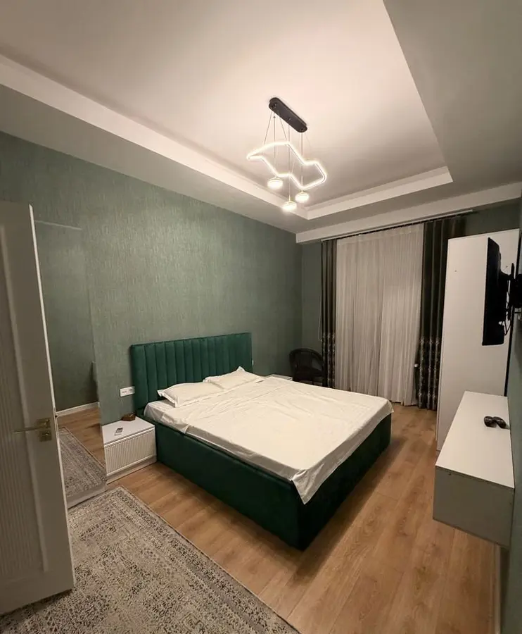 Шикарная квартира, 4 комн., 124 м², 2/5 эт., Шайхантахурский — фото 1