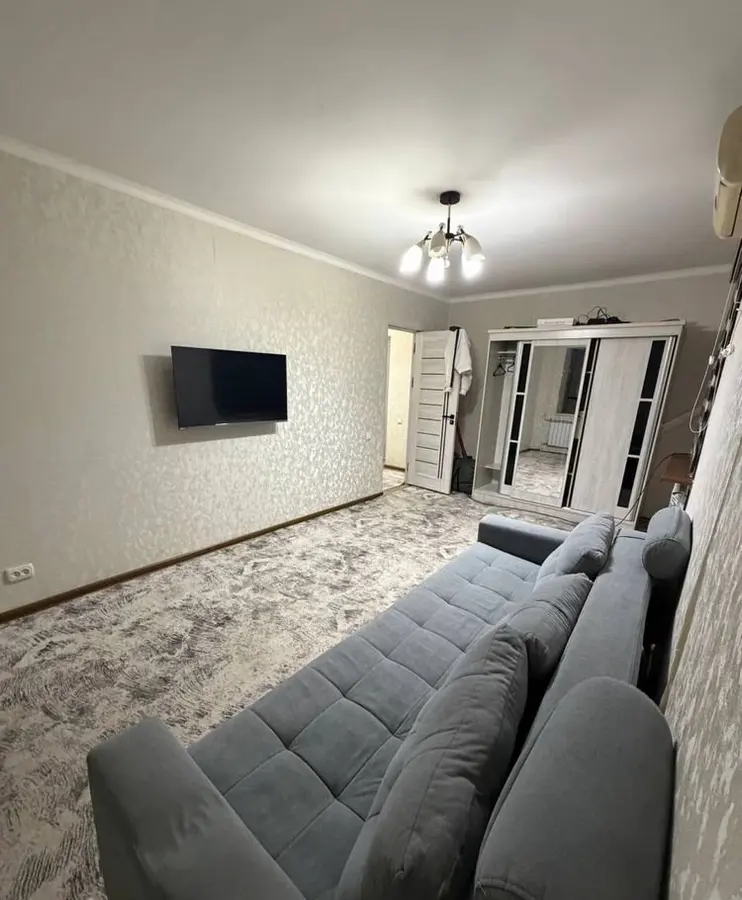 Квартира, 2 комн., 50 м², 2/4 эт., Чиланзарский, квартал 22 — фото 1