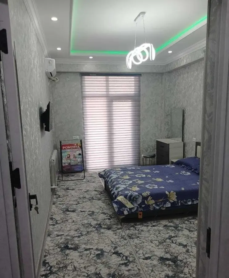 Квартира, 2 комн., 57 м², 3/7 эт., Юнусабадский, метро Туркистон — фото 1