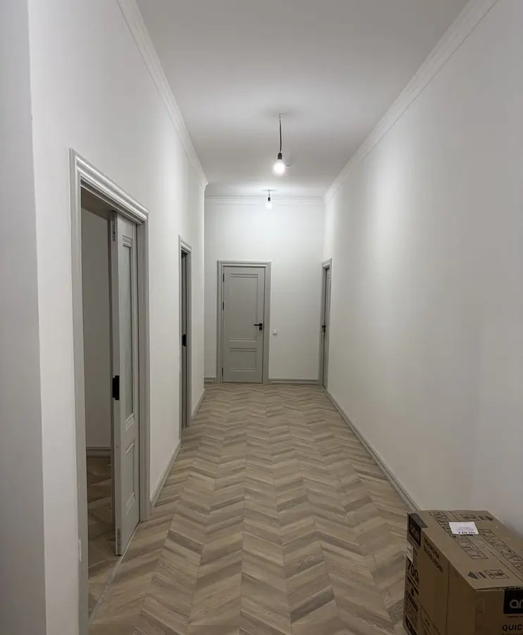 Шикарная квартира, 4 комн., 112 м², 1/4  — фото 11