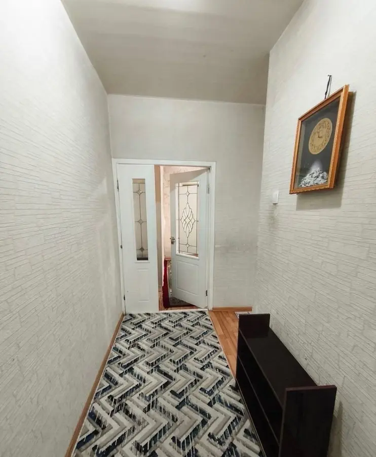 Уютная квартира, 1 комн., 40 м², 1/5 эт., Сергелийский — фото 3