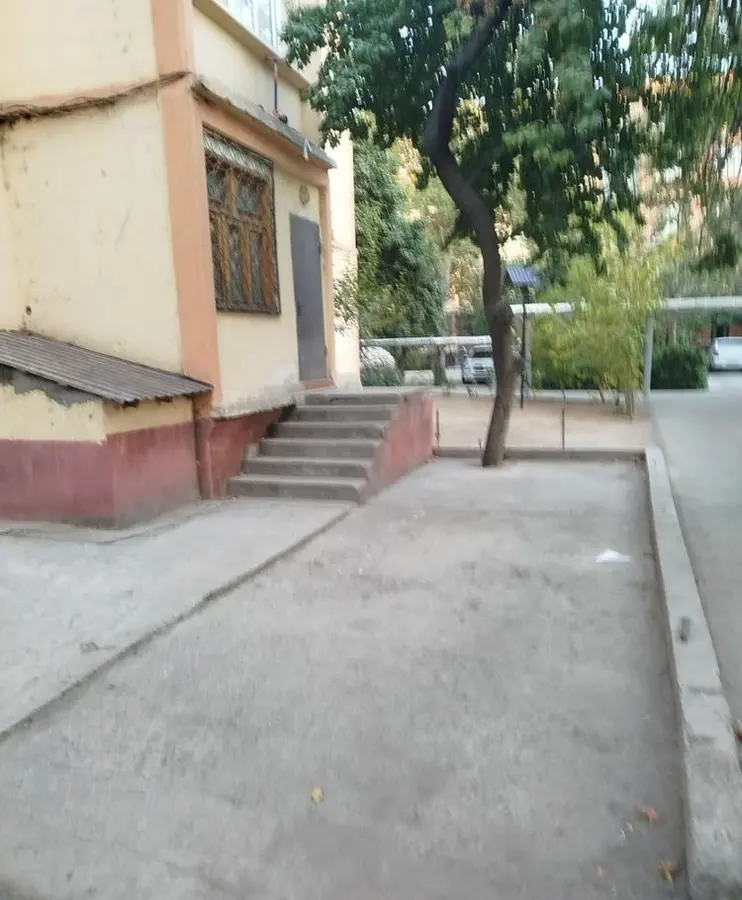 Уютная квартира, 1 комн., 40 м², 1/5 эт., Сергелийский — фото 10