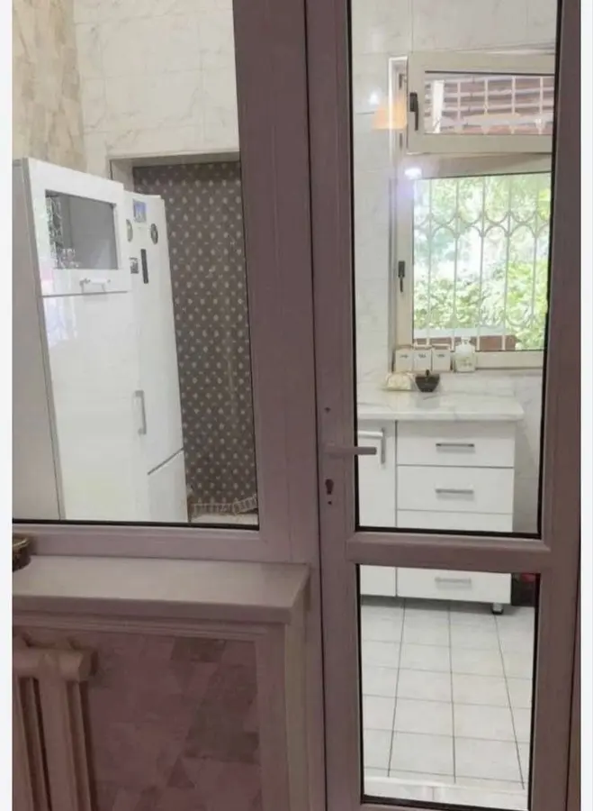 Шикарная квартира, 3 комн., 78 м², 1/5 эт., Мирзо-Улугбекский — фото 9