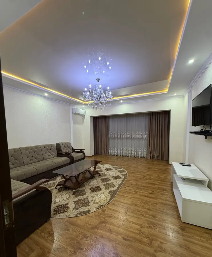 Уютная квартира, 2 комн., 65 м², 1/9 эт., Мирабадский, ШохМед центр, 3мин — фото 2
