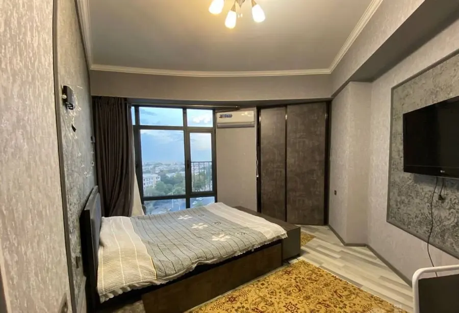 Квартира, 2 комн., 50 м², 8/10 эт., Юнусабадский, метро Туркистон — фото 1