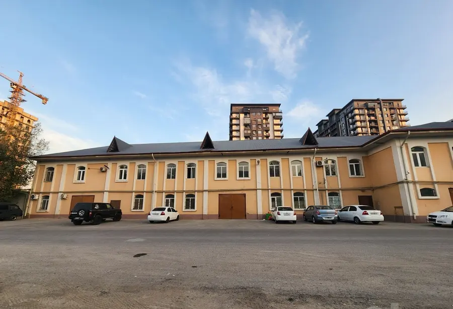 Просторное помещение, 45 м², Яккасарайский, Братский могилла — фото 1