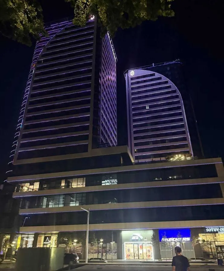 Шикарная квартира, 1 комн., 18 м², 15/25 эт., Яккасарайский, метро Ойбек — фото 1