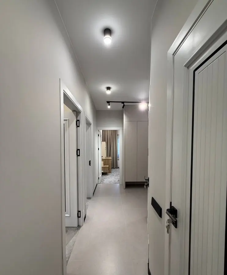 Шикарная квартира, 3 комн., 75 м², 1/5 эт., Юнусабадский, Ресторан SHOXSAROY” — фото 2