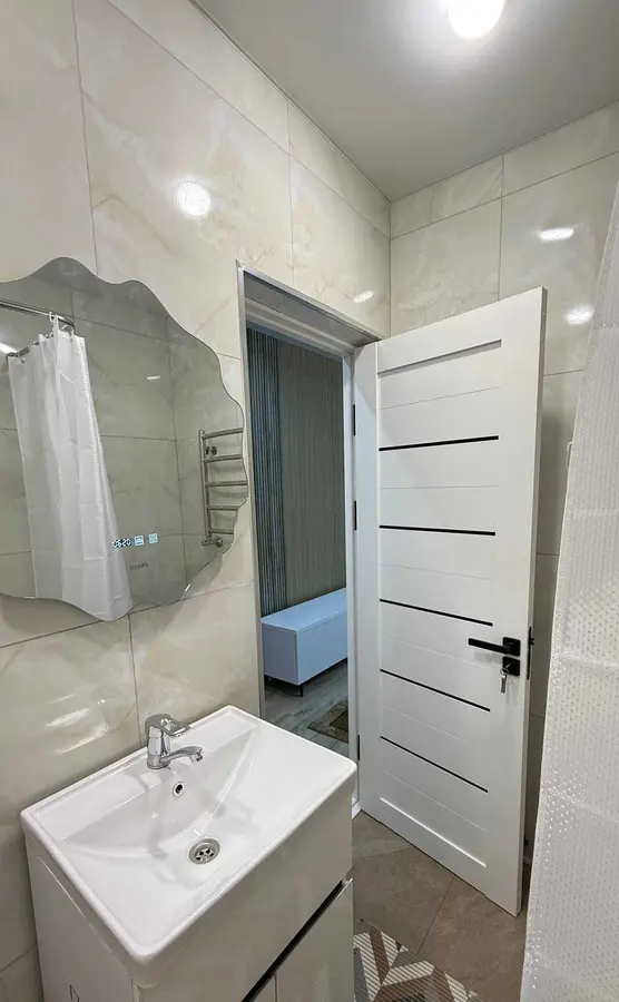 Квартира, 2 комн., 45 м², 2/5 эт., Мирзо-Улугбекский, Буз-2 — фото 1