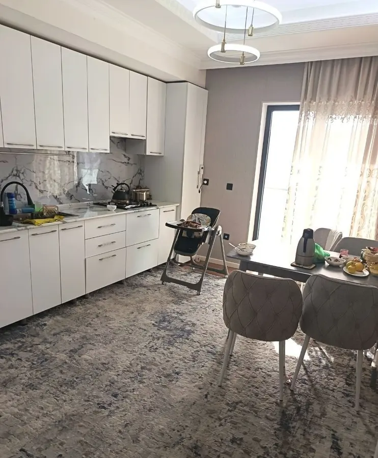 Шикарная квартира, 4 комн., 130 м², 12/16 эт., Мирзо-Улугбекский, • Количество комнат: 4 — фото 4