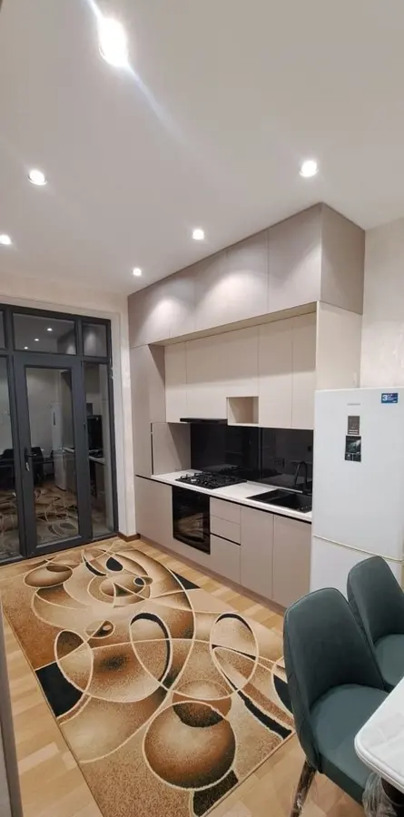 Шикарная квартира, 2 комн., 42 м², 8/9 эт., Мирзо-Улугбекский, Корзинка — фото 3