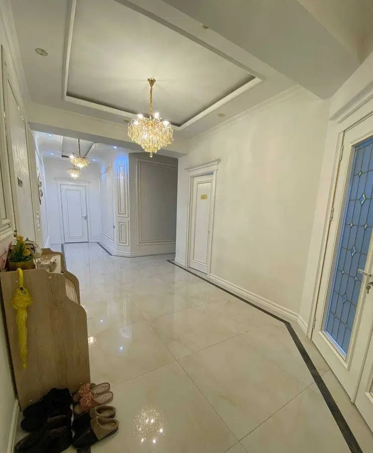 Шикарная квартира, 4 комн., 128 м², 3/8 эт., Юнусабадский — фото 2