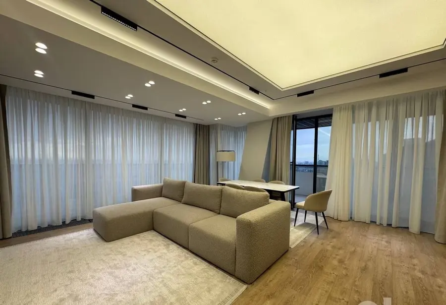 Шикарная квартира, 2 комн., 60 м², 2/4 эт., Мирзо-Улугбекский — фото 2