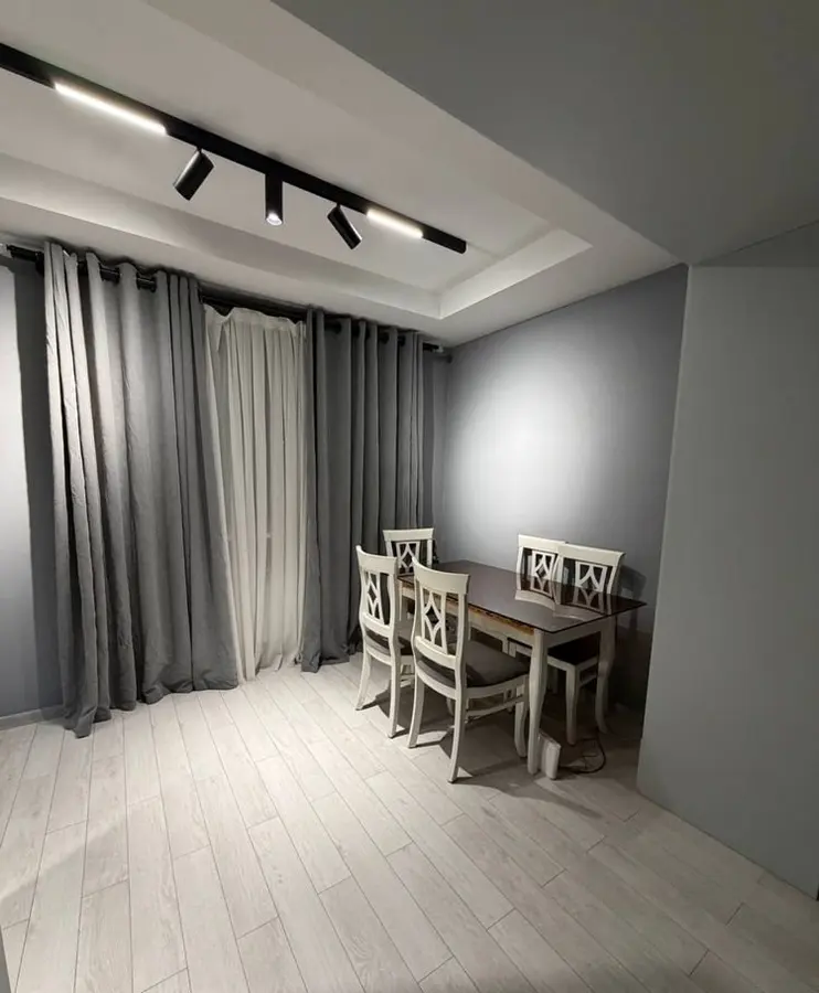 Шикарная квартира, 3 комн., 80 м², 2/4 эт., Мирзо-Улугбекский, рядом с Экопарком — фото 1