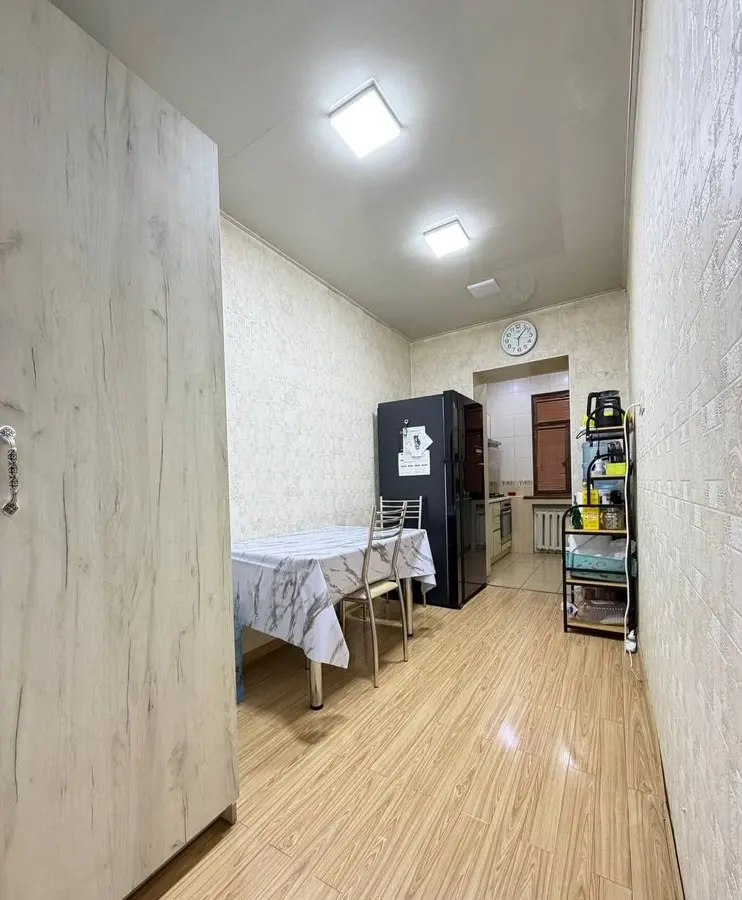 Шикарная квартира, 3 комн., 75 м², 1/4 эт., Бектемирский, Базарчик — фото 7
