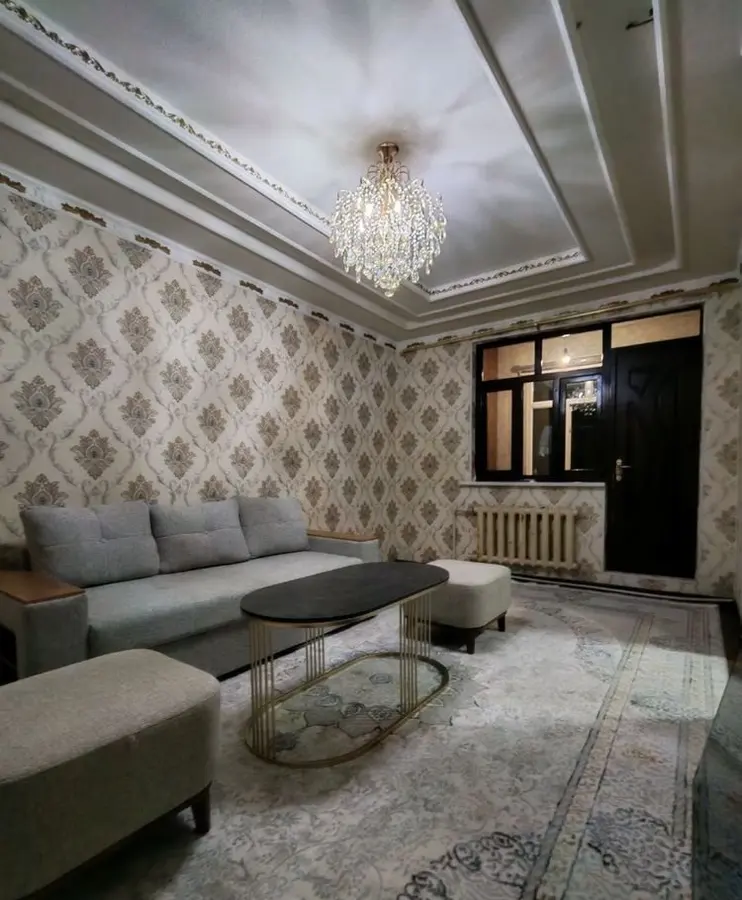 Квартира, 3 комн., 90 м², 4/4 эт., Чиланзарский, массив Чиланзар — фото 1