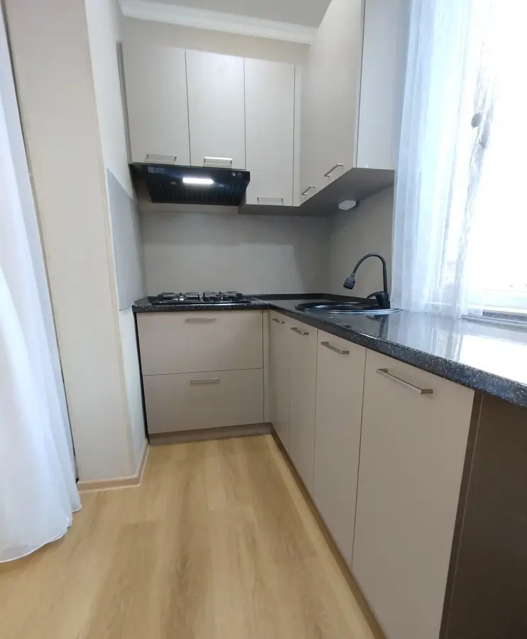 Квартира, 2 комн., 50 м², 2/4 эт., Юнусабадский, Возле круга — фото 5