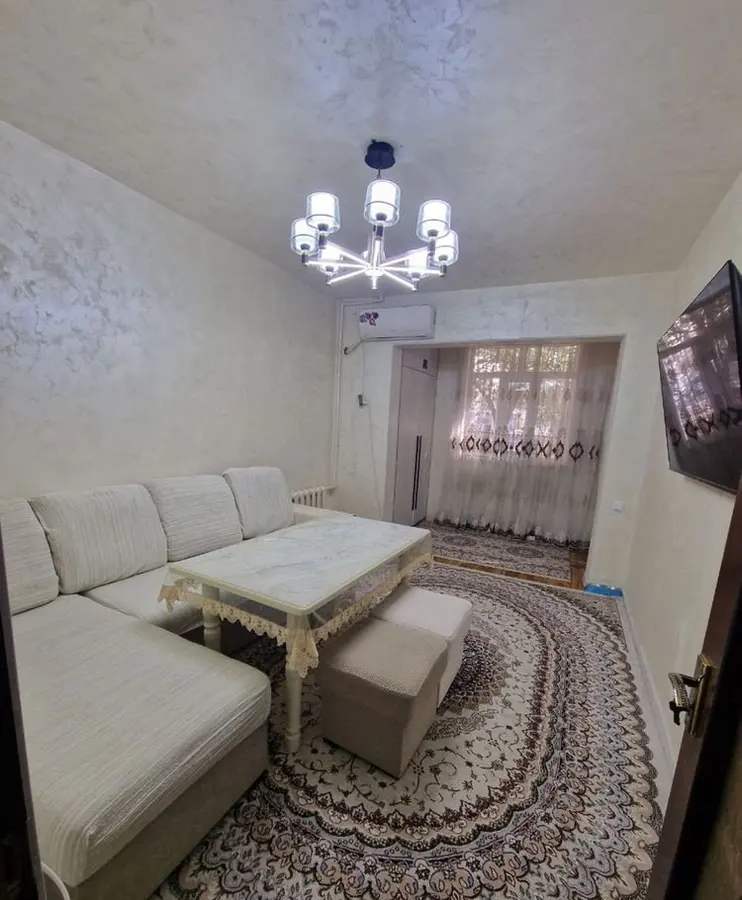 Шикарная квартира, 3 комн., 65.93 м², 1/4 эт., Чиланзарский, Чиланзар-20 — фото 1