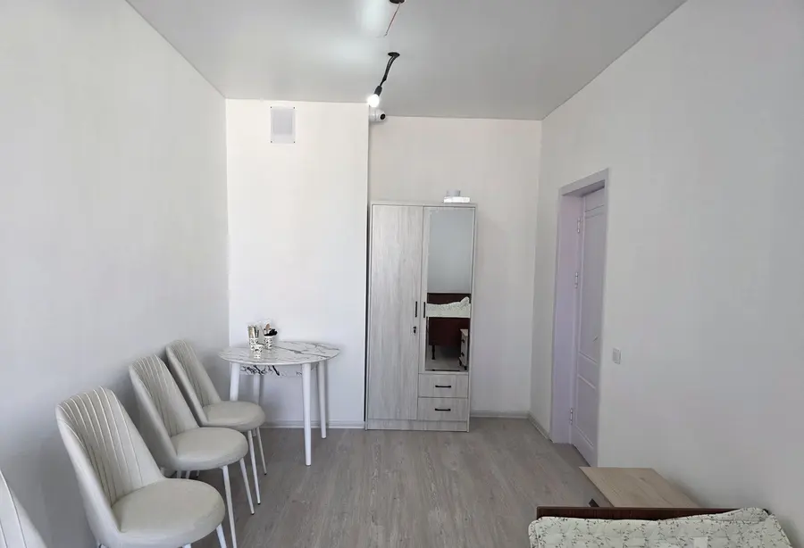 Уютная квартира, 1 комн., 40 м², 10/13 эт., Алмазарский, Жомий круг — фото 4