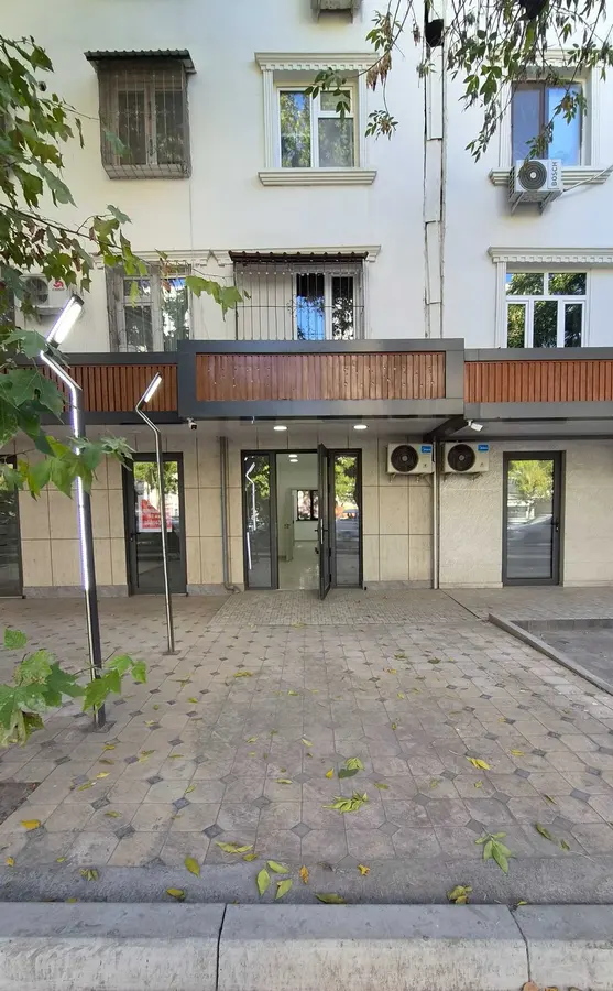 Шикарная квартира, 3 комн., 53 м², 1/4 эт., Мирзо-Улугбекский, Ялангач 100 дом — фото 1