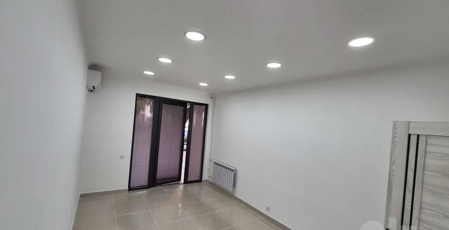 Шикарная квартира, 3 комн., 53 м², 1/4 эт., Мирзо-Улугбекский, Ялангач 100 дом — фото 4