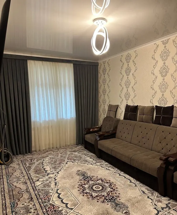 Шикарная квартира, 1 комн., 28 м², 1/4 эт., Чиланзарский, Чиланзар 8 квартал — фото 1