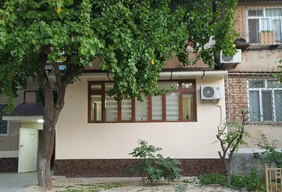 Шикарная квартира, 3 комн., 70 м², 1/4 эт., Алмазарский, Qoraqamish 2/4 — фото 1