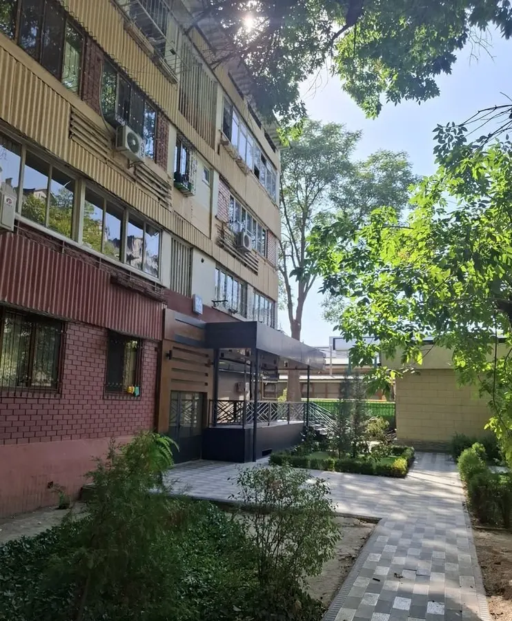 Уютная квартира, 1 комн., 50 м², 4/4 эт., Юнусабадский, в 5 минутах от — фото 1