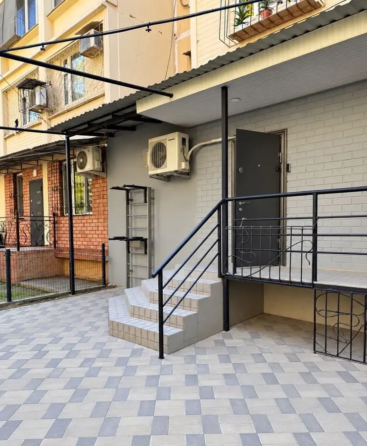 Шикарная квартира, 4 комн., 100 м², 1/4 эт., Мирзо-Улугбекский, Карасу-1 — фото 1