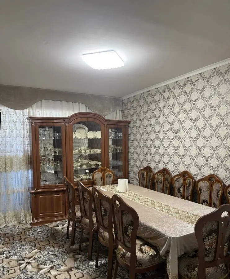 Шикарная квартира, 2 комн., 50.6 м², 4/4 эт., Юнусабадский, массив Юнусабад — фото 1