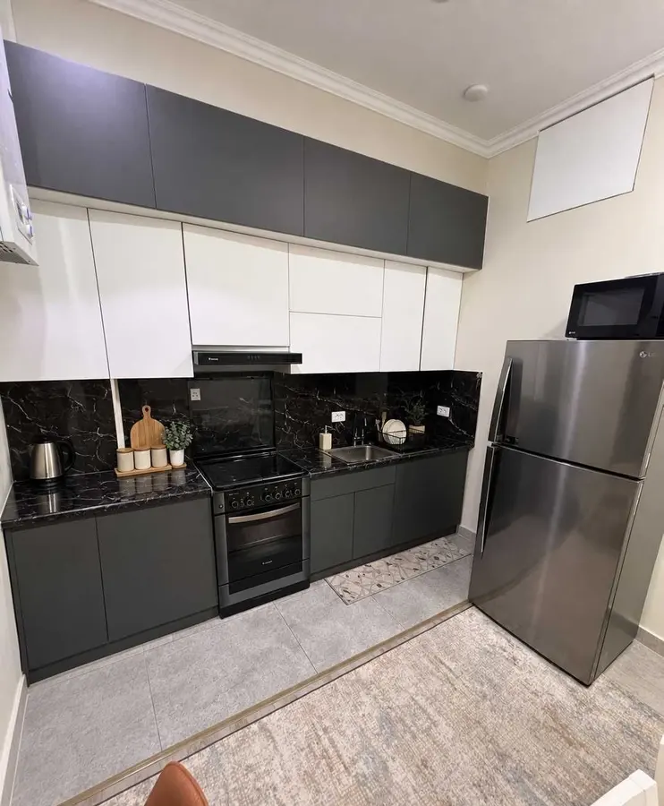 Шикарная квартира, 2 комн., 42 м², 3/6 эт., Мирзо-Улугбекский, Карасу-6 — фото 3