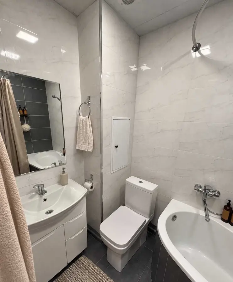 Шикарная квартира, 2 комн., 42 м², 3/6 эт., Мирзо-Улугбекский, Карасу-6 — фото 6