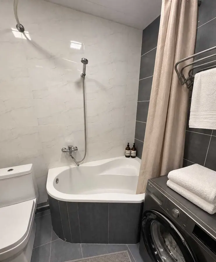 Шикарная квартира, 2 комн., 42 м², 3/6 эт., Мирзо-Улугбекский, Карасу-6 — фото 7