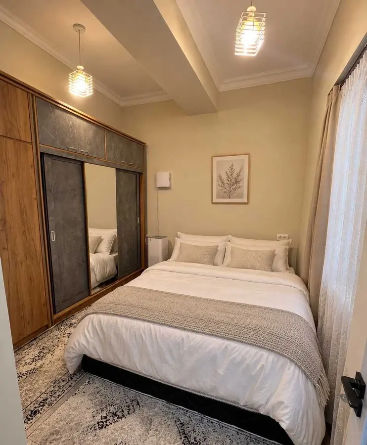 Шикарная квартира, 2 комн., 42 м², 3/6 эт., Мирзо-Улугбекский, Карасу-6 — фото 8