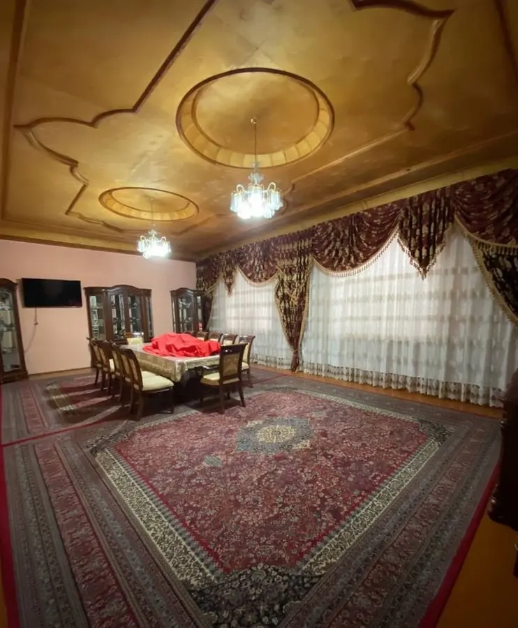 Уютный дом, 15 комн., 800 м², Учтепинский, улица Назарбек 8 — фото 4