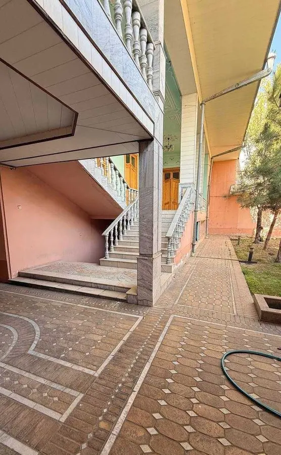 Дом, 20 комн., 1046 м², Шайхантахурский, махалля Хувайдо — фото 6