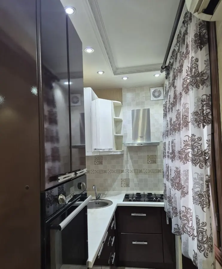 Шикарная квартира, 3 комн., 60 м², 3/4 эт., Юнусабадский, Юнусабад 2 квартал — фото 4