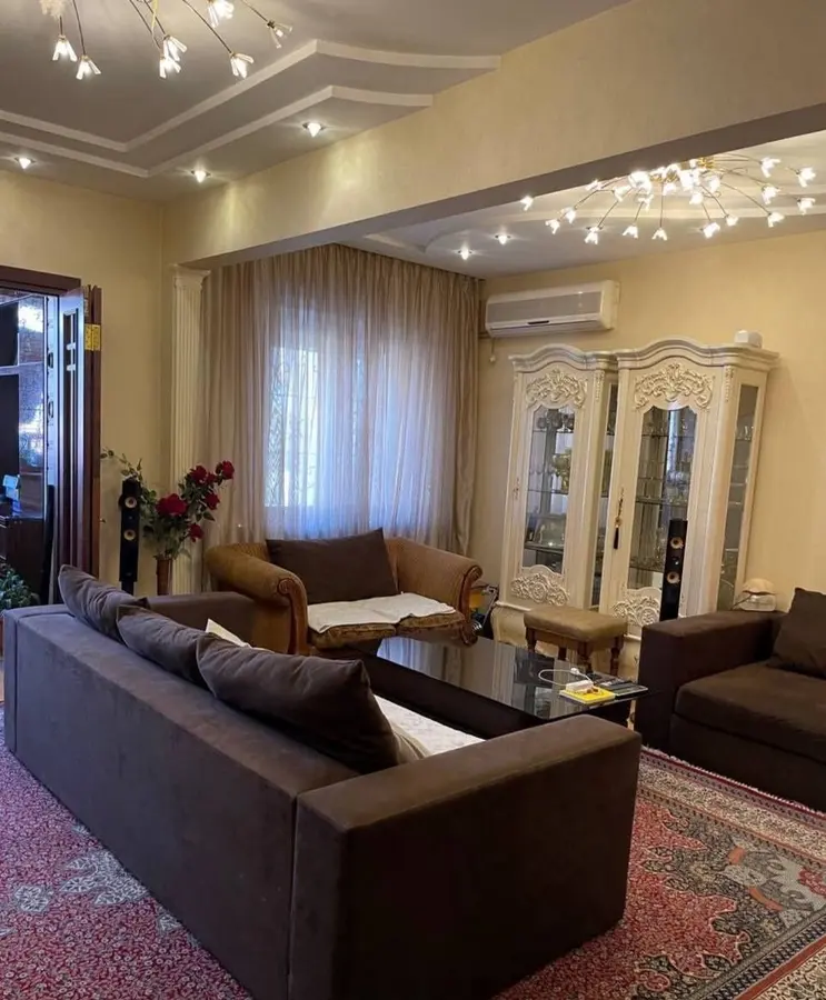 Шикарная квартира, 4 комн., 94 м², 3/5 эт., Мирзо-Улугбекский, Карасу-2 — фото 1
