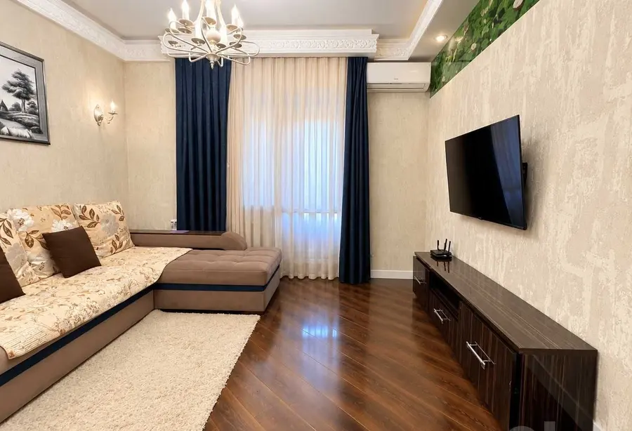 Шикарная квартира, 3 комн., 85 м², 3/9 эт., Юнусабадский, ЖК Етти Чинор — фото 2