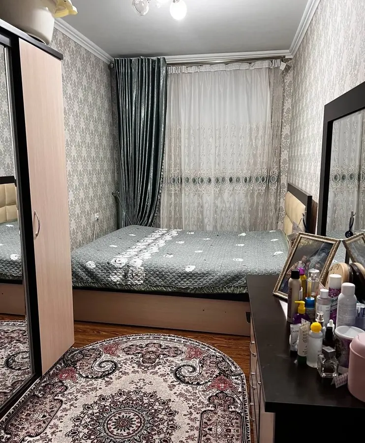 Квартира, 2 комн., 50 м², 3/4 эт., Яшнабадский, метро Яшнобод — фото 1