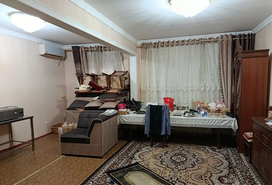 Шикарная квартира, 5 комн., 112 м², 3/5 эт., Юнусабадский, Юнусабад 19 квартал — фото 1