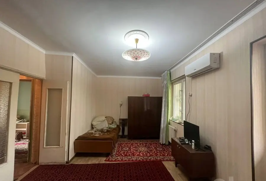 Квартира, 1 комн., 41 м², 4/4 эт., Юнусабадский, Юнус обад 18 квартал — фото 1