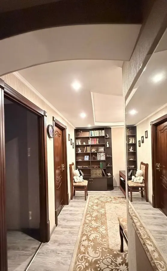 Шикарная квартира, 3 комн., 68 м², 4/4 эт., Чиланзарский, метро Мирзо-Улугбек — фото 3