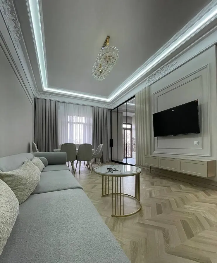 Шикарная квартира, 2 комн., 85 м², 3/8 эт., Шайхантахурский, /Улица — фото 2