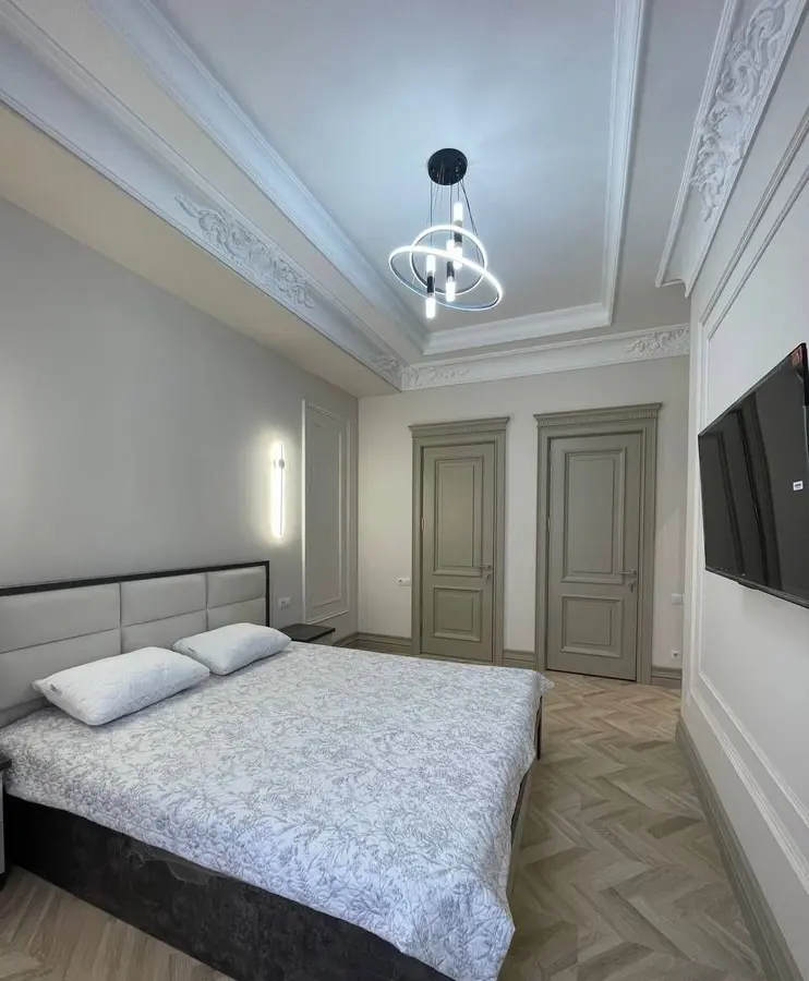 Шикарная квартира, 2 комн., 85 м², 3/8 эт., Шайхантахурский, /Улица — фото 5