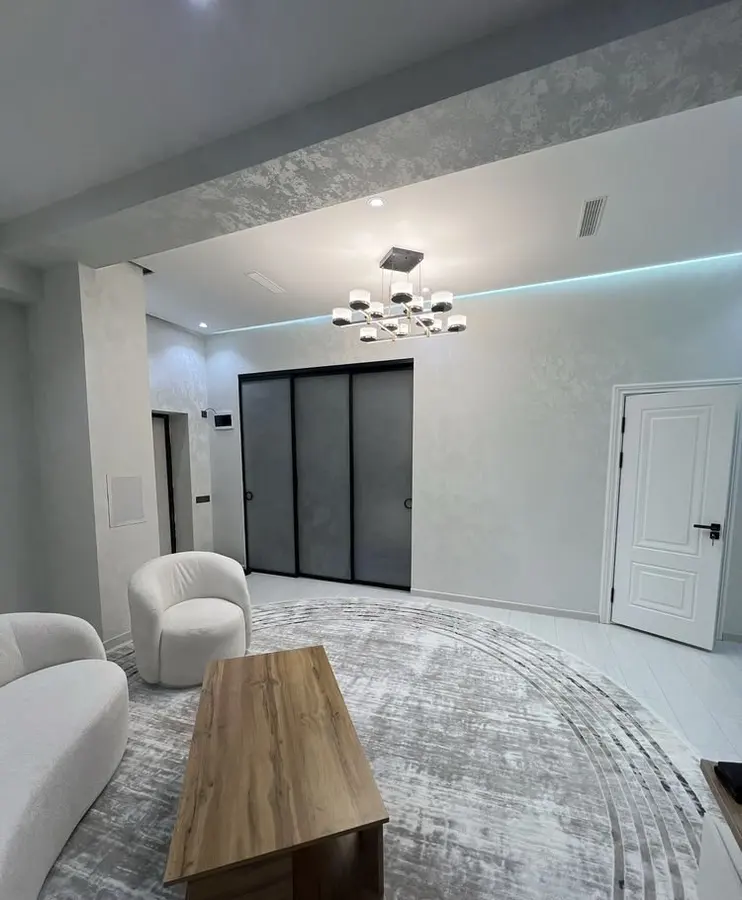 Шикарная квартира, 2 комн., 73 м², 3/10 эт., Мирзо-Улугбекский, ЖК SAYRAM TOWER — фото 2