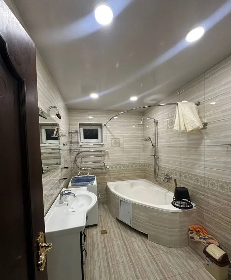 Квартира, 3 комн., 75 м², 1/4 эт., Юнусабадский, махалля Бодомзор — фото 2