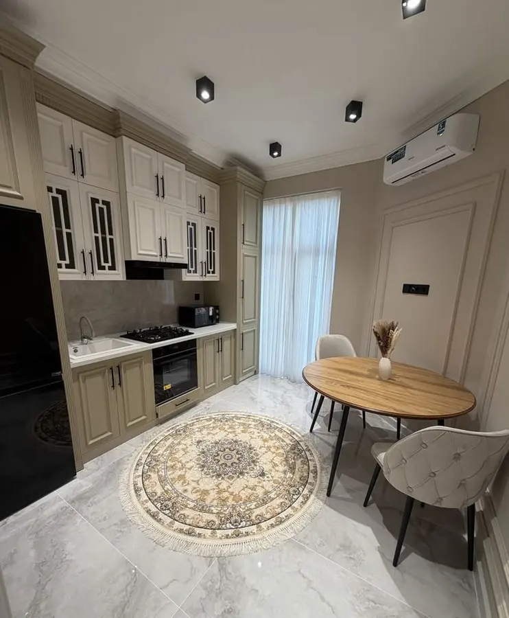 Шикарная квартира, 1 комн., 43 м², 3/9 эт., Юнусабадский, Korzinka — фото 7